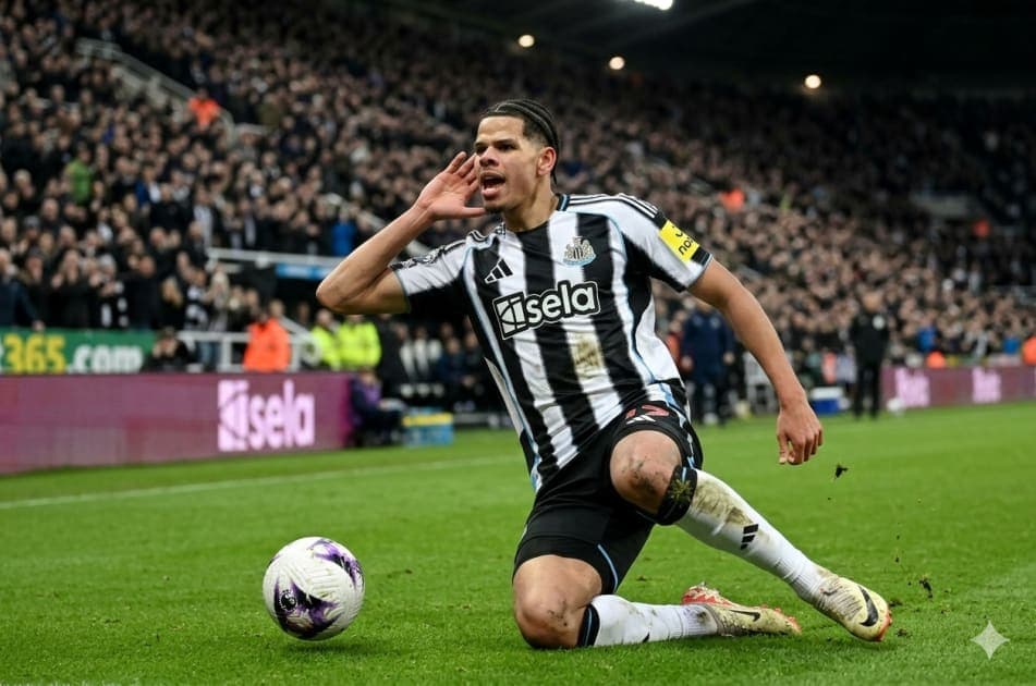 Osula Magic Sends 10-Man Newcastle Past Man Utd!