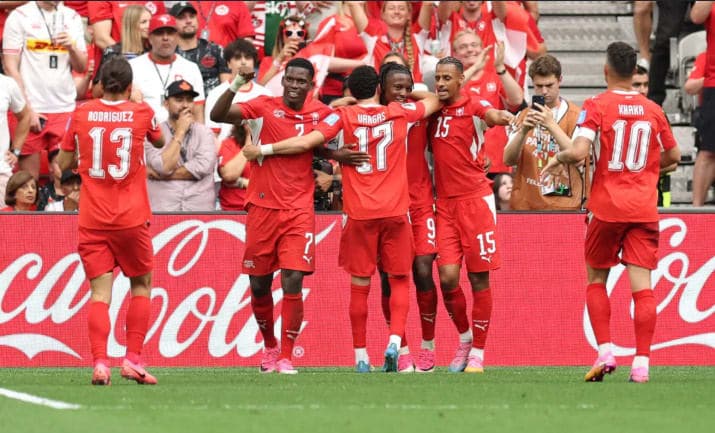 Switzerland beat Canada 2-1, both advance to World Cup round of 32