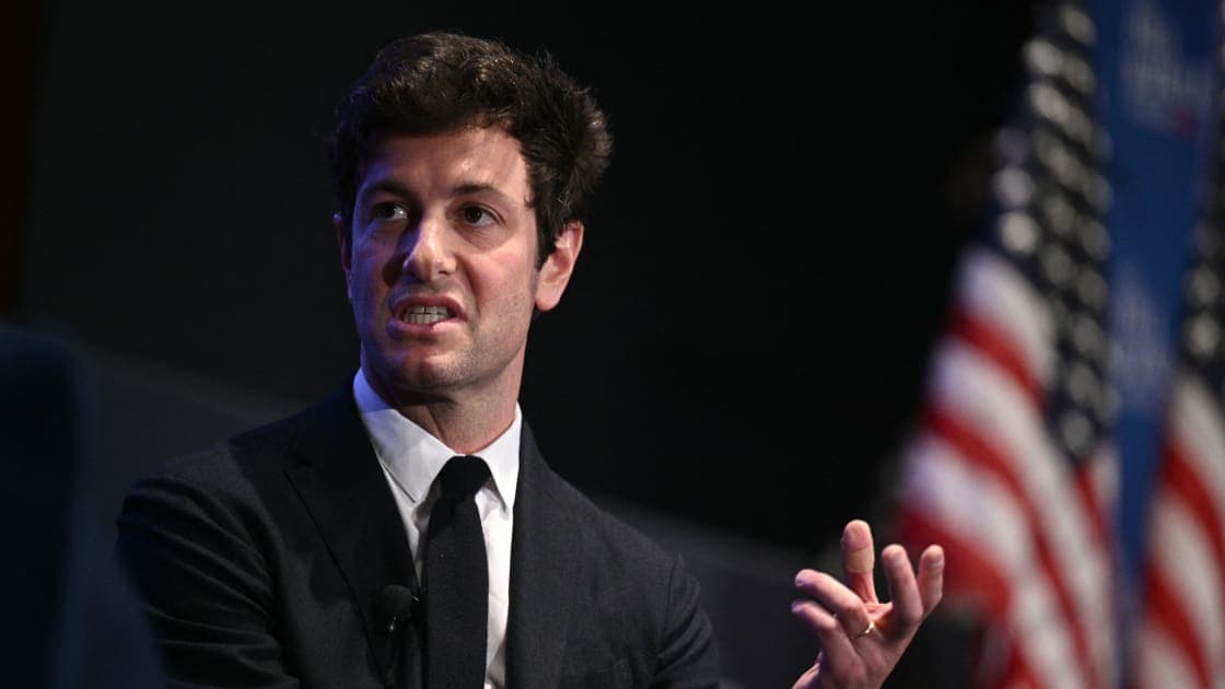 Kushner regrets backing Infantino World Cup stake sale