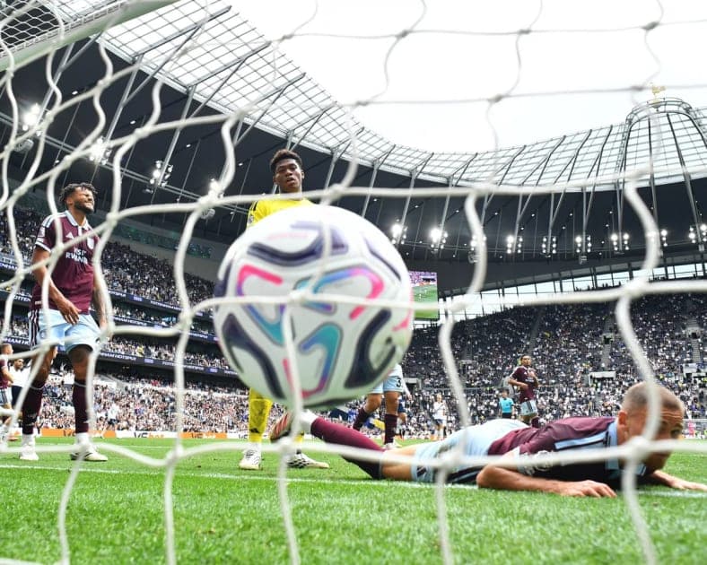 Premier League 2026 chaos builds as long-range goals surge